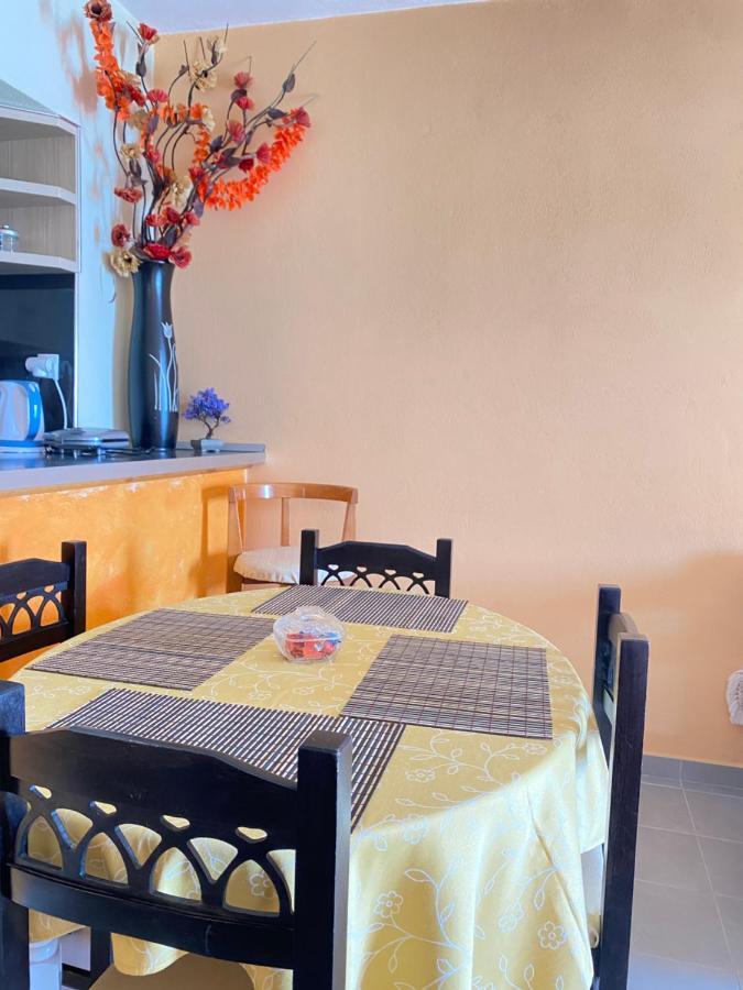 Veronika'S Apartment Himare Luaran gambar